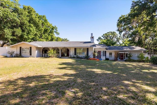 1505 E CROOKED LAKE DRIVE, Eustis, FL 32726