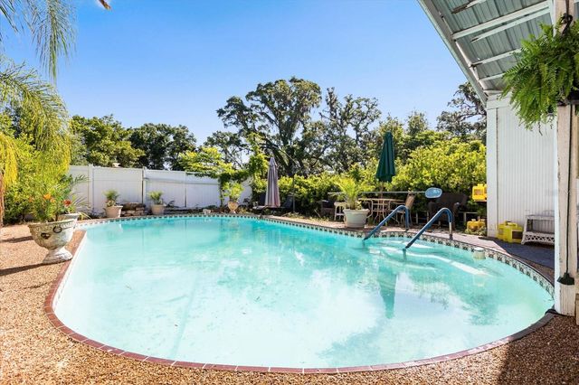 1505 E CROOKED LAKE DRIVE, Eustis, FL 32726