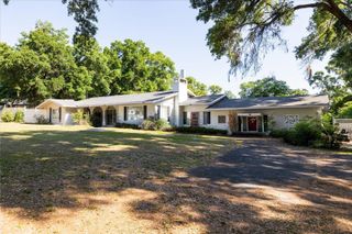 1505 E CROOKED LAKE DRIVE, Eustis, FL 32726