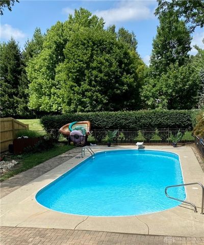 8479 London Court, Springboro, OH 45066