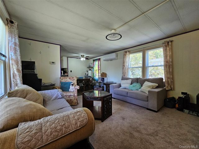 57 Sheafe Rd, Poughkeepsie, NY 12601