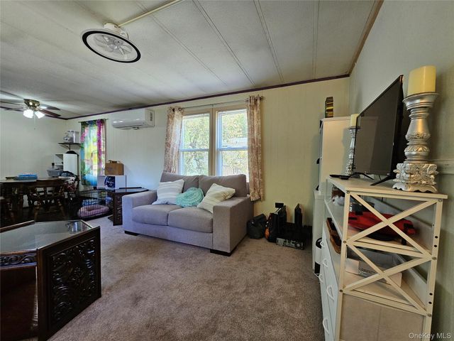 57 Sheafe Rd, Poughkeepsie, NY 12601