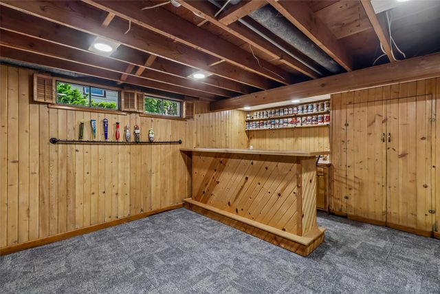 2814 E 39th Street, Des Moines, IA 50317