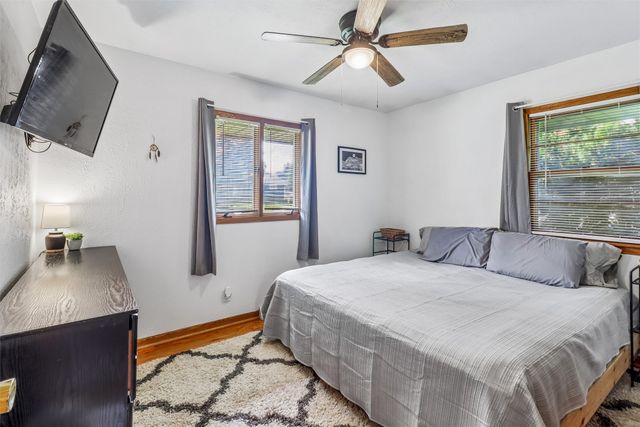 2814 E 39th Street, Des Moines, IA 50317