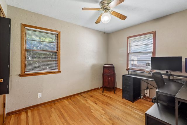 2814 E 39th Street, Des Moines, IA 50317