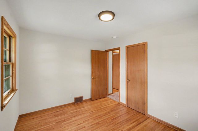 2813 40th Avenue S, Minneapolis, MN 55406