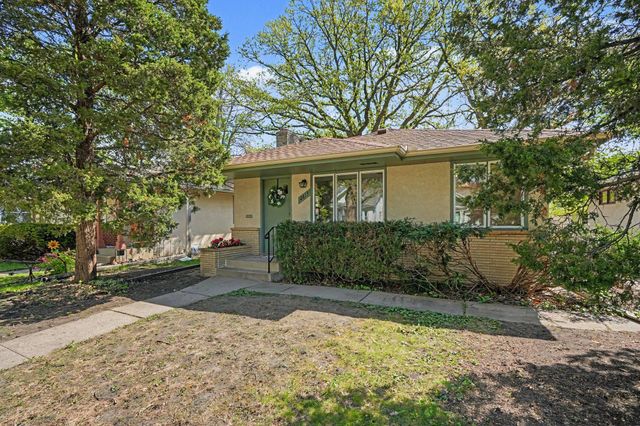 2813 40th Avenue S, Minneapolis, MN 55406
