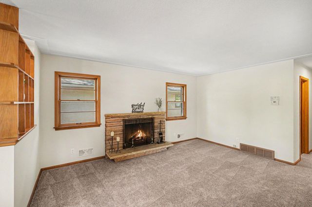 2813 40th Avenue S, Minneapolis, MN 55406
