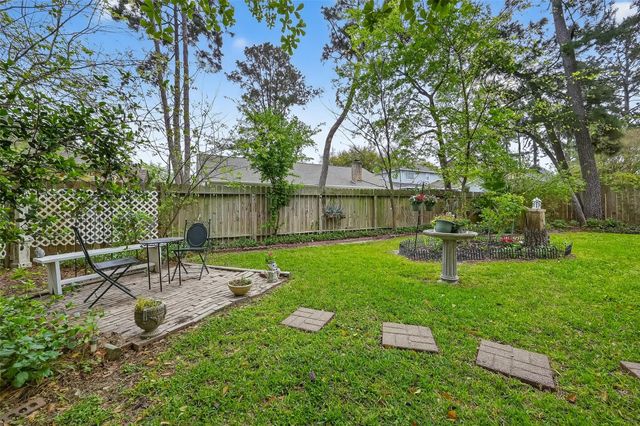 22626 August Leaf Dr, Tomball, TX 77375