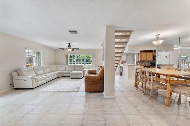 2704 Vision Drive, Palm Beach Gardens, FL 33418