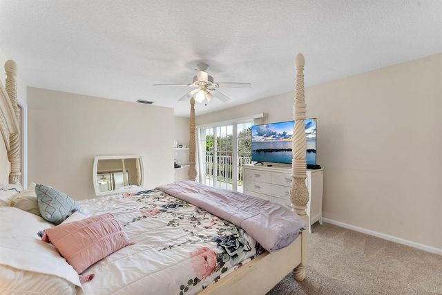 2704 Vision Drive, Palm Beach Gardens, FL 33418