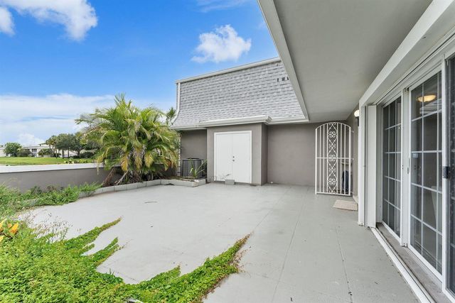 2704 Vision Drive, Palm Beach Gardens, FL 33418