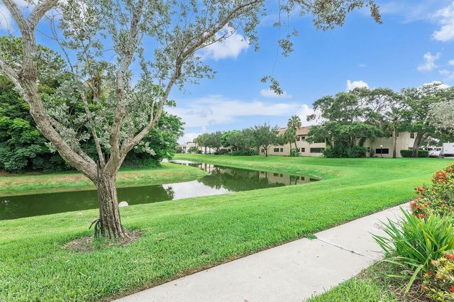 2704 Vision Drive, Palm Beach Gardens, FL 33418