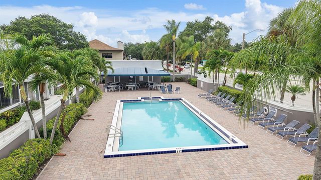 2704 Vision Drive, Palm Beach Gardens, FL 33418