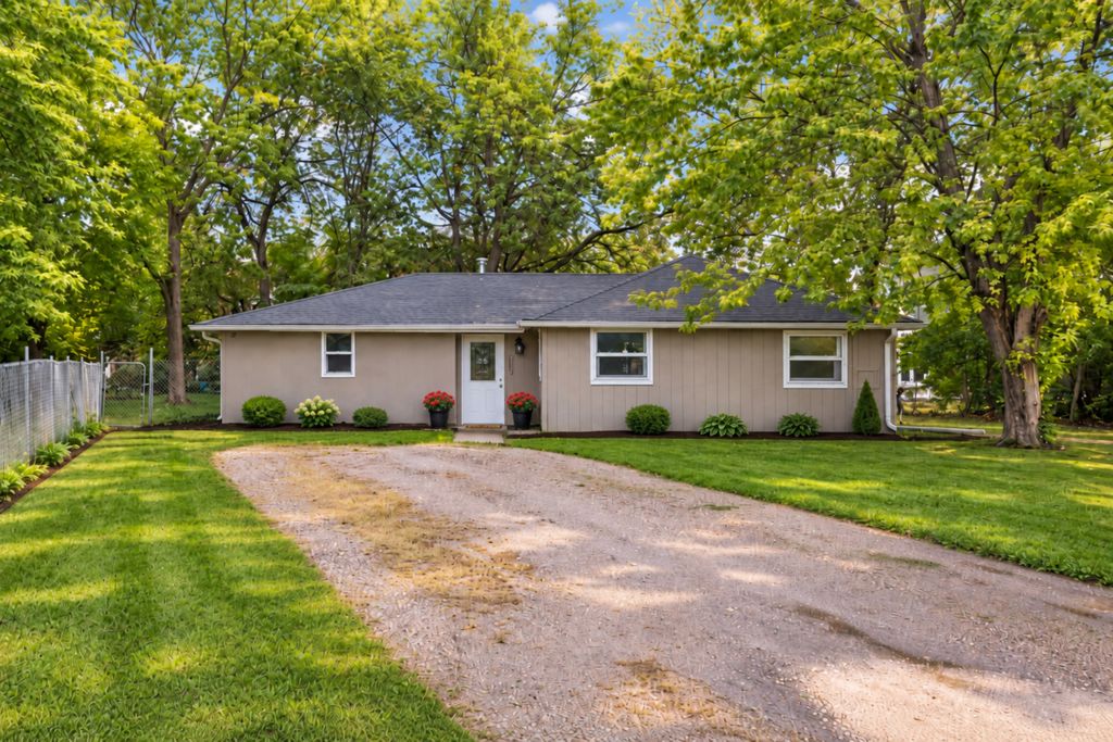 1221 Jefferson Road, Northfield, MN 55057 — exterior