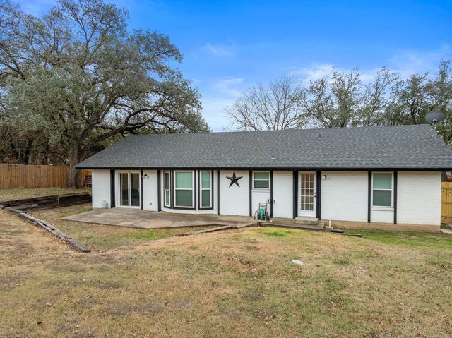 104 Jerry Street, Gatesville, TX 76528