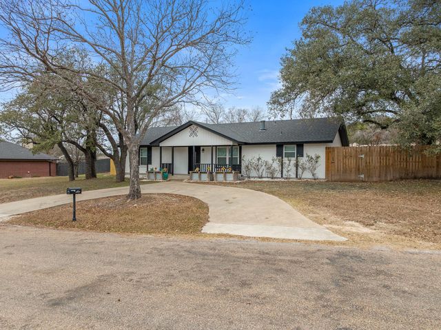 104 Jerry Street, Gatesville, TX 76528