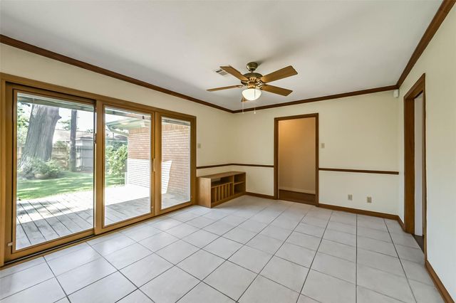 6637 Merry Lane, Houston, TX 77023