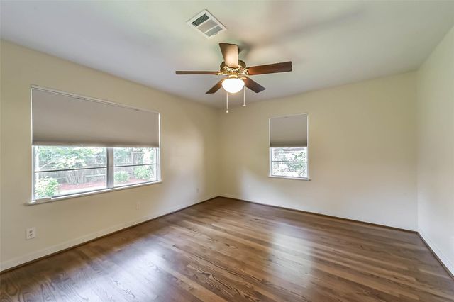 6637 Merry Lane, Houston, TX 77023