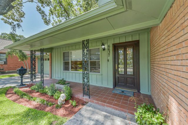 6637 Merry Lane, Houston, TX 77023