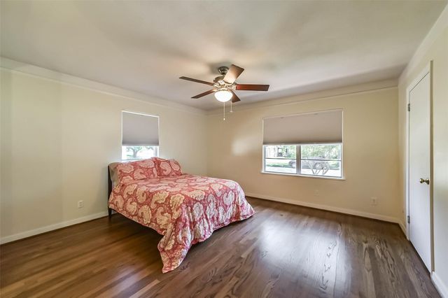 6637 Merry Lane, Houston, TX 77023