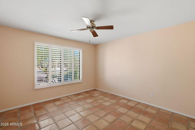 125 E BLUE EAGLE Lane, Phoenix, AZ 85086