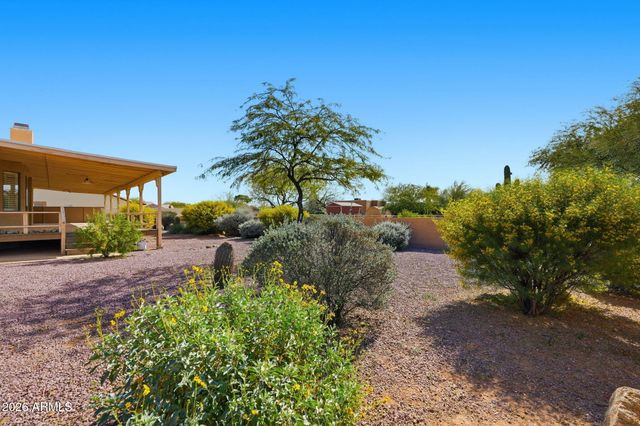 125 E BLUE EAGLE Lane, Phoenix, AZ 85086