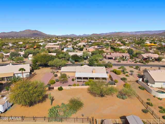 125 E BLUE EAGLE Lane, Phoenix, AZ 85086