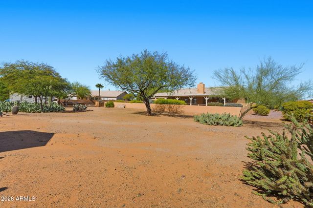 125 E BLUE EAGLE Lane, Phoenix, AZ 85086