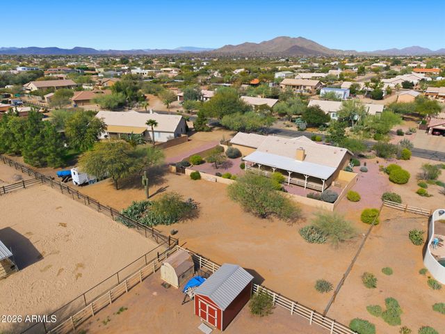 125 E BLUE EAGLE Lane, Phoenix, AZ 85086