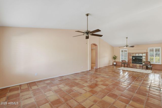 125 E BLUE EAGLE Lane, Phoenix, AZ 85086