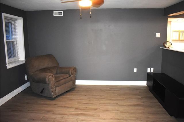 606 W Locust Street, Plattsburg, MO 64477