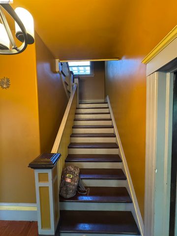 533 31st Street, Oakland, CA 94609