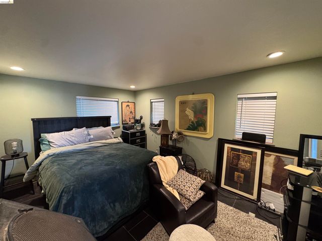 533 31st Street, Oakland, CA 94609
