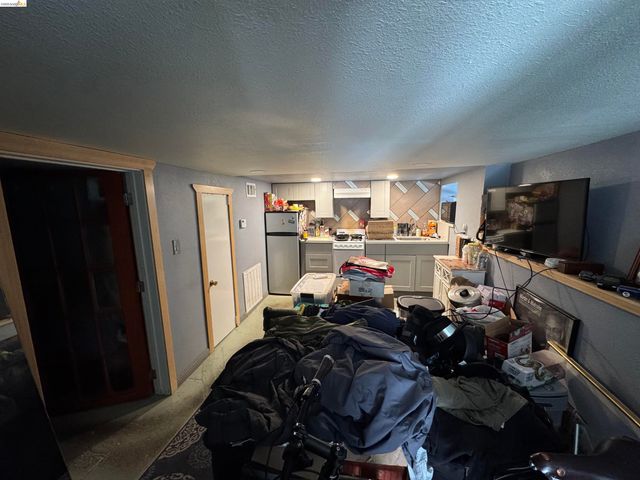 533 31st Street, Oakland, CA 94609
