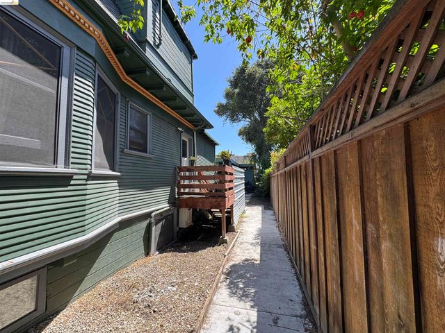 533 31st Street, Oakland, CA 94609
