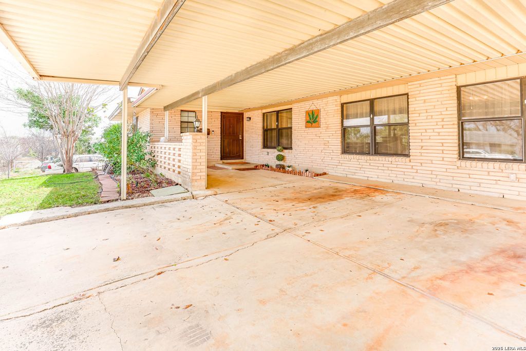 3914 Anton, San Antonio, TX 78223