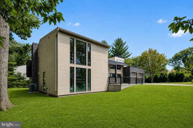 1405 WOLFTRAP RUN RD, Vienna, VA 22182
