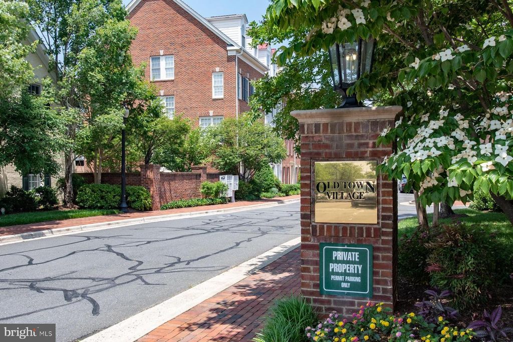 305 S PAYNE ST #501, Alexandria, VA 22314