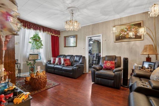 79 E Jersey St, Elizabeth City, NJ 07206