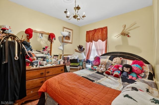 79 E Jersey St, Elizabeth City, NJ 07206
