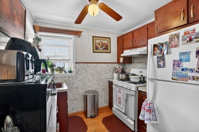 79 E Jersey St, Elizabeth City, NJ 07206