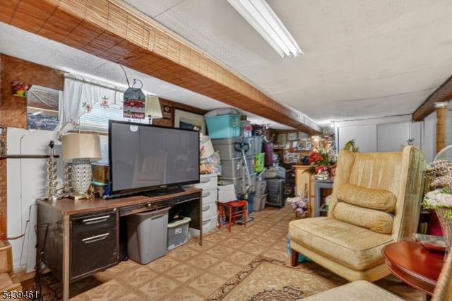 79 E Jersey St, Elizabeth City, NJ 07206