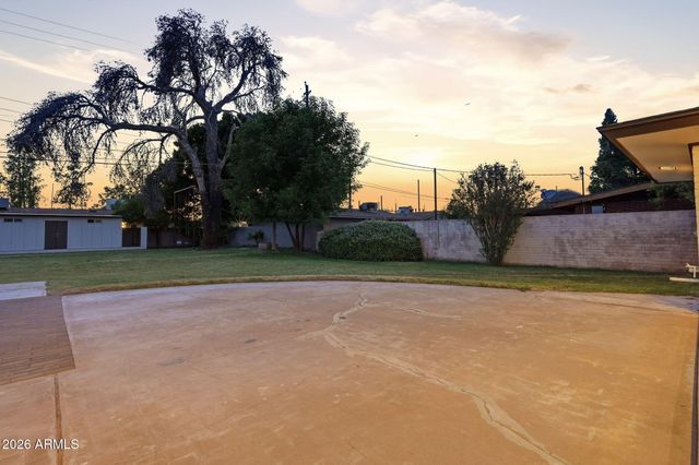 306 N FRASER Drive W, Mesa, AZ 85203