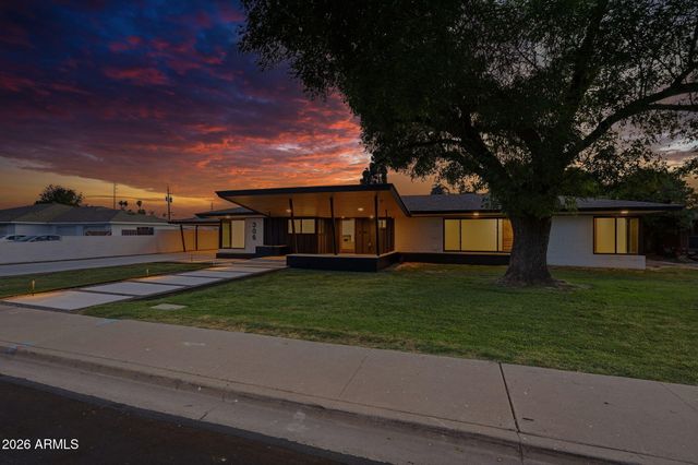 306 N FRASER Drive W, Mesa, AZ 85203