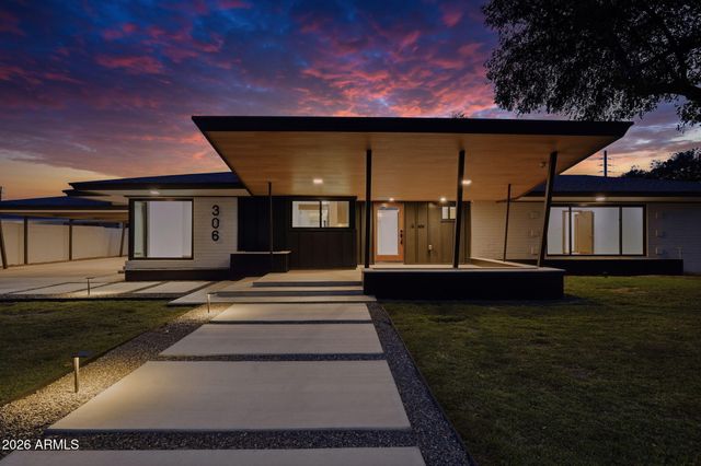 306 N FRASER Drive W, Mesa, AZ 85203