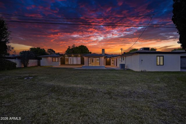 306 N FRASER Drive W, Mesa, AZ 85203