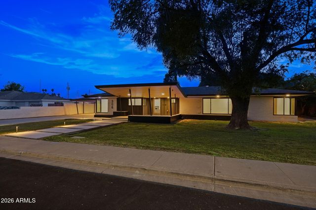 306 N FRASER Drive W, Mesa, AZ 85203