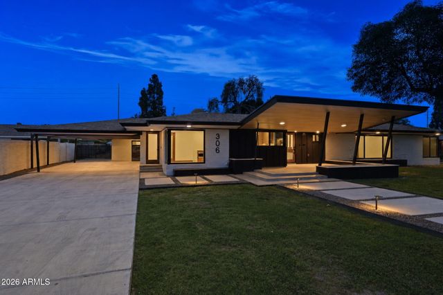 306 N FRASER Drive W, Mesa, AZ 85203
