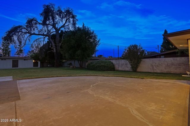 306 N FRASER Drive W, Mesa, AZ 85203